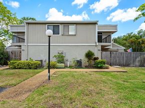620 Commodore Drive, Plantation FL 33325