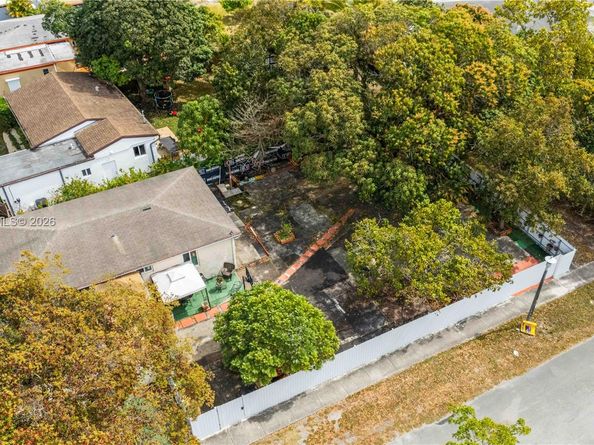 380 NW 133rd Street, North Miami FL 33168