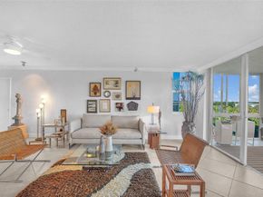 4015 W Palm Aire Dr 703, Pompano Beach FL 33069