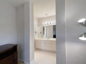 1381 Beacon Cir, Wellington FL 33414