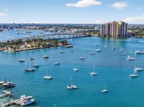 1100 Surf Road 201, Singer Island FL 33404