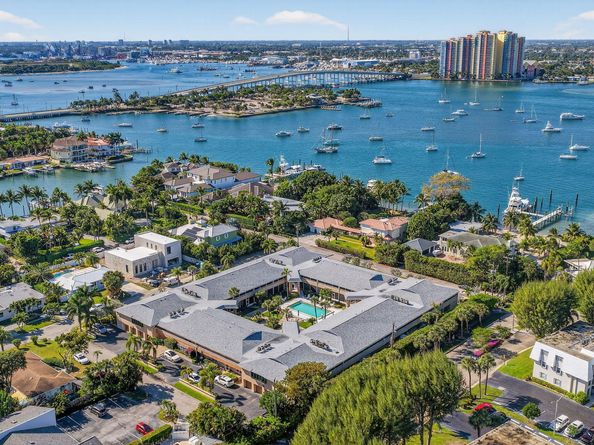1100 Surf Road 201, Singer Island FL 33404