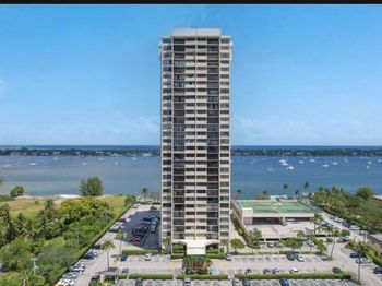 5600 N Flagler Drive