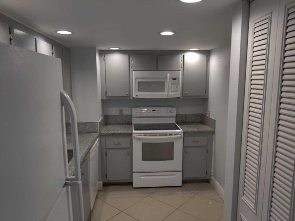 5600 N Flagler Drive 210, West Palm Beach FL 33407