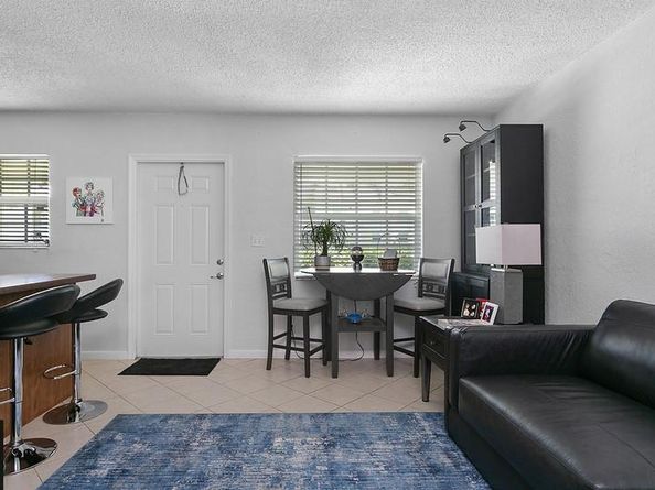 2660 NE 8th Ave 105, Wilton Manors FL 33334