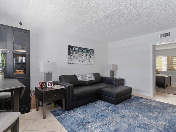 2660 NE 8th Ave 105, Wilton Manors FL 33334