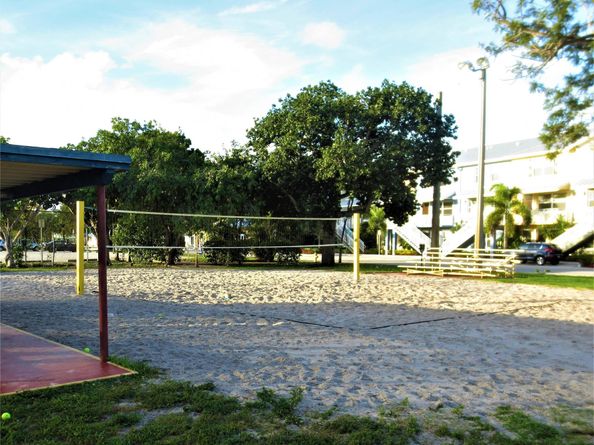 2660 NE 8th Ave 105, Wilton Manors FL 33334