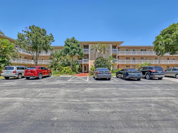 2687 N Garden Drive N 205, Lake Worth FL 33461