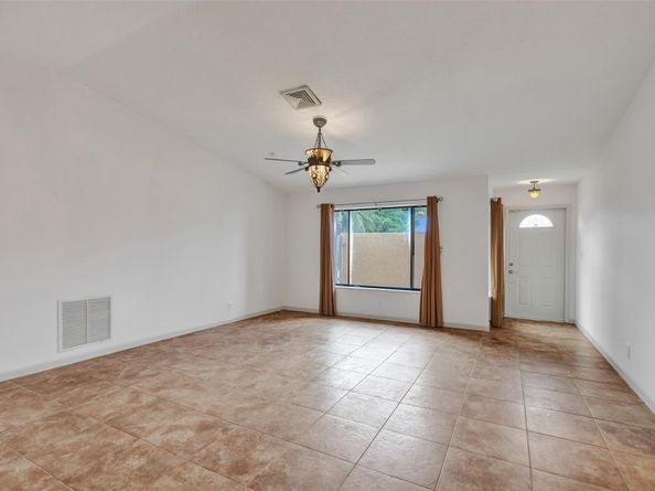 3221 NW 54th Ter, Margate FL 33063