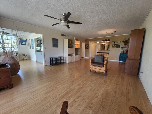 3151 S Palm Aire Dr 301, Pompano Beach FL 33069
