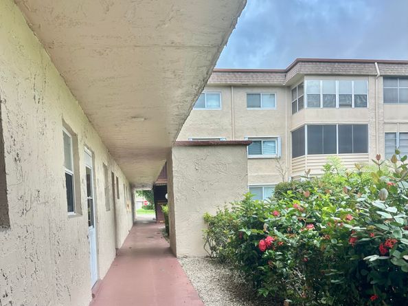 705 Lori Drive 115, Palm Springs FL 33461