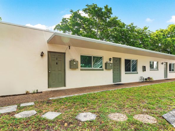 620 SW 7th St 1-7, Pompano Beach FL 33060