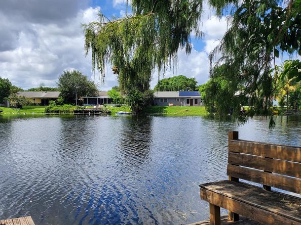 6541 NW 33 Way, Fort Lauderdale FL 33309