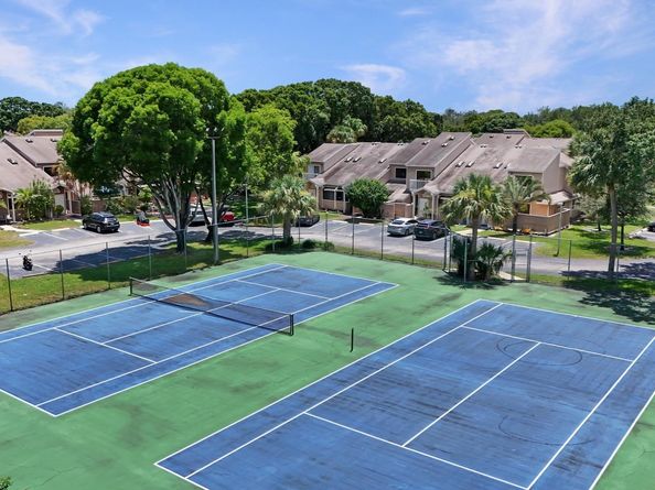 7213 Sportsmans Dr 7213, North Lauderdale FL 33068