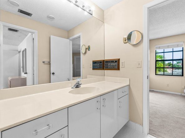 17497 Via Capri, Boca Raton FL 33496