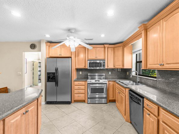 17497 Via Capri, Boca Raton FL 33496