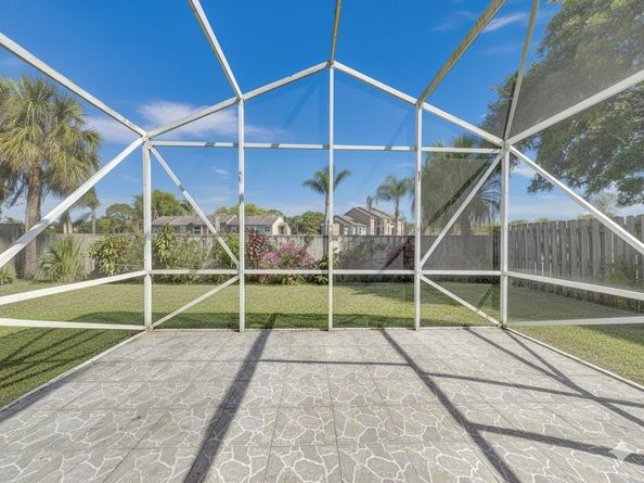 4969 Broadstone Cir, West Palm Beach FL 33417