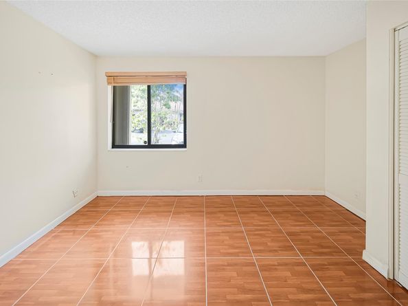3060 S Oakland Forest Dr 1105, Oakland Park FL 33309