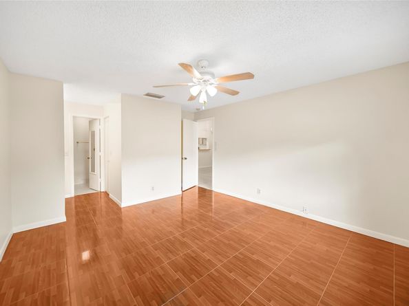 3060 S Oakland Forest Dr 1105, Oakland Park FL 33309