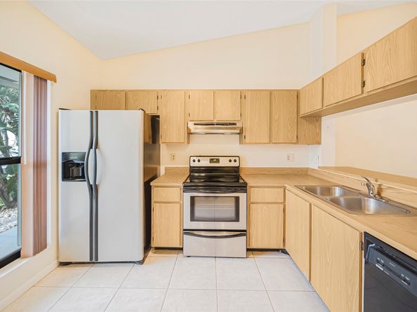 3060 S Oakland Forest Dr 1105, Oakland Park FL 33309