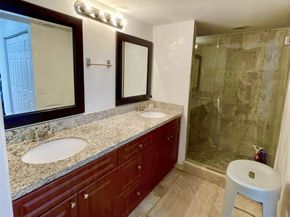 915 SW 120th Way, Davie FL 33325