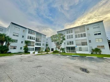 2850 Somerset Dr