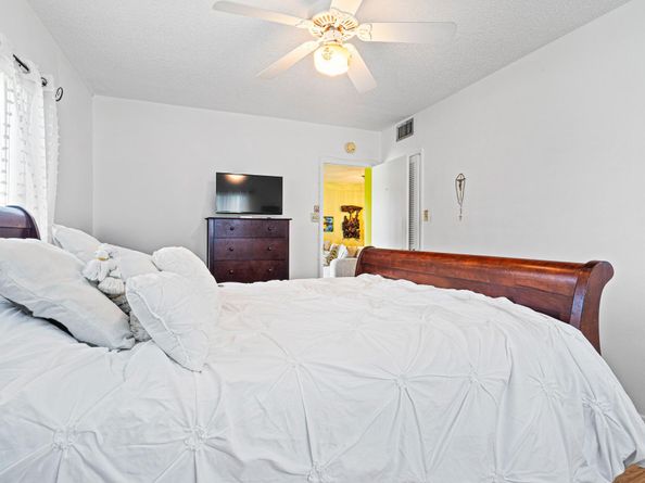 7405 W Atlantic Boulevard 201, Margate FL 33063