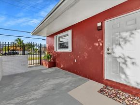 2820 NW 207 St, Miami Gardens FL 33056