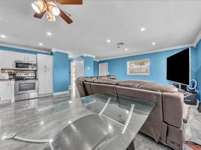 2820 NW 207 St, Miami Gardens FL 33056