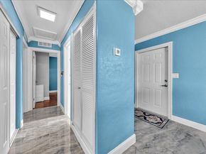 2820 NW 207 St, Miami Gardens FL 33056