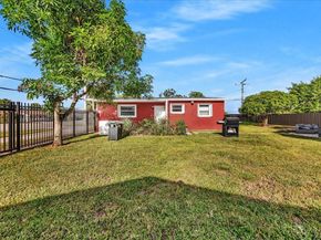 2820 NW 207 St, Miami Gardens FL 33056
