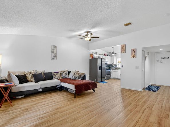 26 Chelsea Lane, Boynton Beach FL 33426