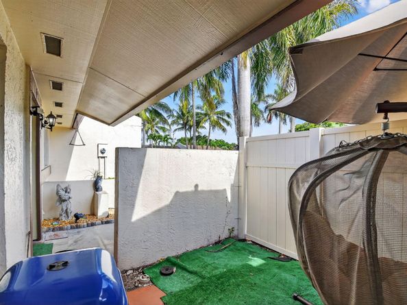 26 Chelsea Lane, Boynton Beach FL 33426