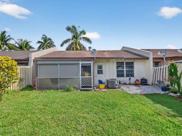26 Chelsea Lane, Boynton Beach FL 33426