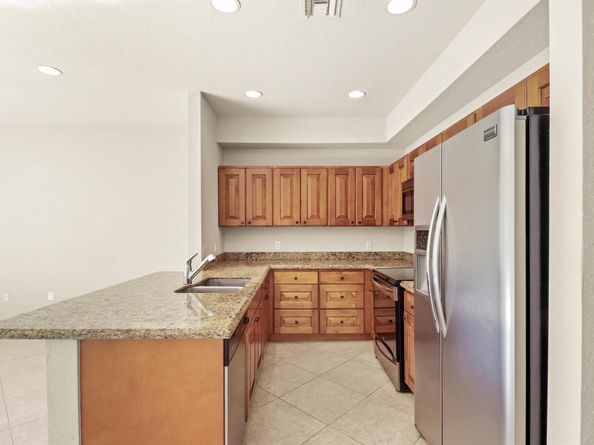 37 SE 3rd Avenue, Hallandale Beach FL 33009