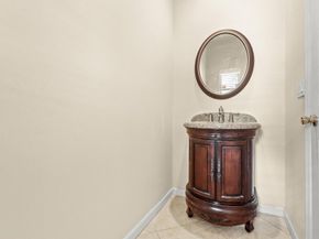 37 SE 3rd Avenue, Hallandale Beach FL 33009