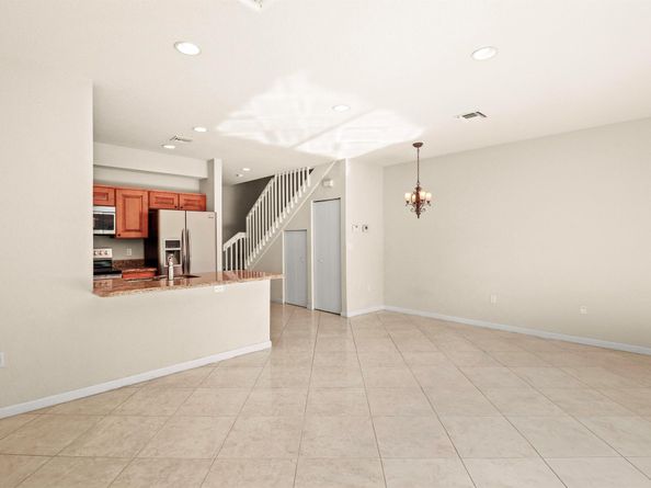 37 SE 3rd Avenue, Hallandale Beach FL 33009
