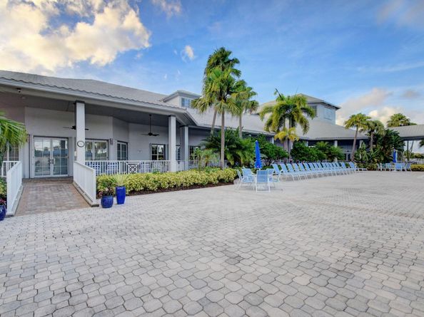 9228 Clipper Court, West Palm Beach FL 33411