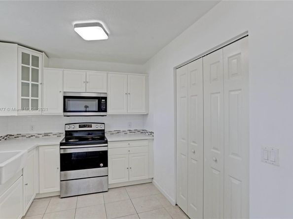 3810 N Jog Road 106, West Palm Beach FL 33411