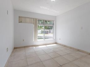 8424 SW 102nd Pl, Miami FL 33173