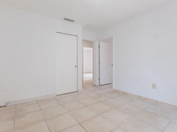 8424 SW 102nd Pl, Miami FL 33173