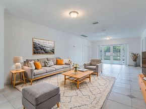 8424 SW 102nd Pl, Miami FL 33173