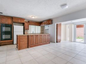 8424 SW 102nd Pl, Miami FL 33173