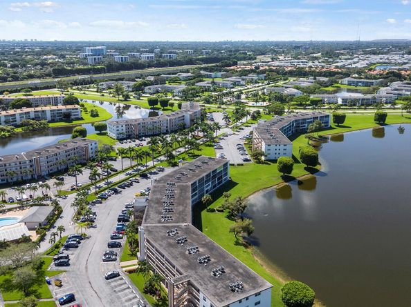 2069 Guildford D, Boca Raton FL 33434