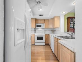 3050 NE 48th Court 402, Lighthouse Point FL 33064