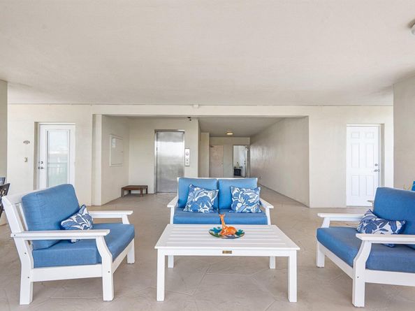 3050 NE 48th Court 402, Lighthouse Point FL 33064