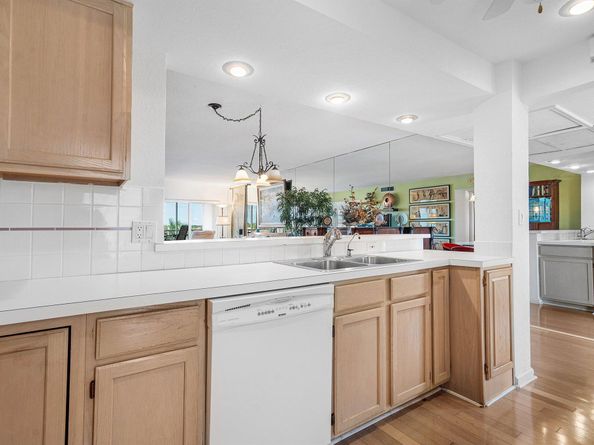 3050 NE 48th Court 402, Lighthouse Point FL 33064