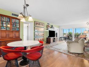 3050 NE 48th Court 402, Lighthouse Point FL 33064