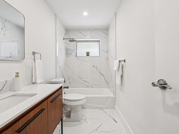 6764 Dogwood Dr, Miramar FL 33023