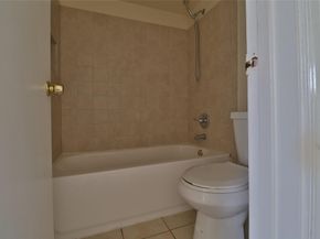 9930 Twin Lakes DR 7L, Coral Springs FL 33071